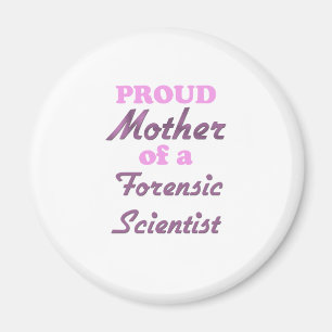 Íman Mãe orgulhosa de um cientista judicial