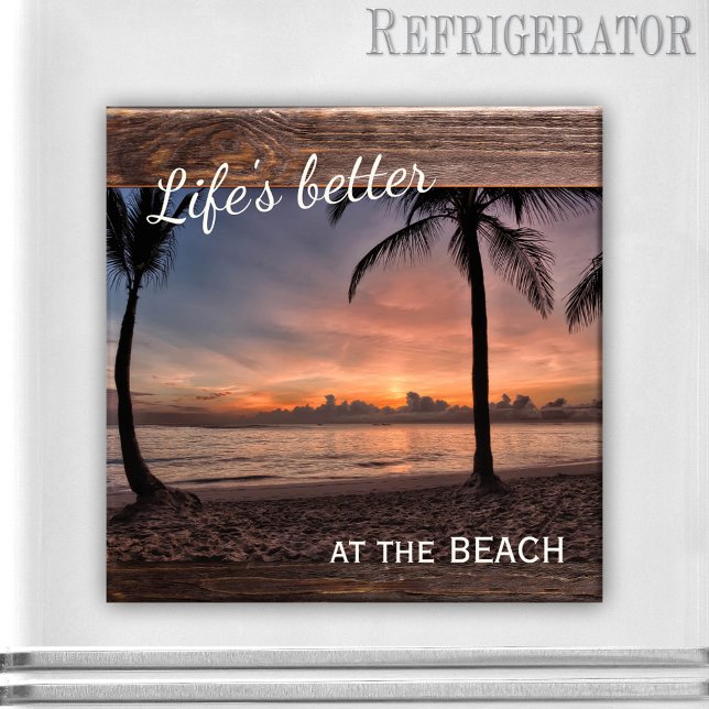 Íman Magnet de Fotografia da Praia da Madeira Rustic (Life's better at the beach rustic wood keepsake holiday photo personalized magnet)
