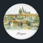 Íman Magnet do Castelo de Praga<br><div class="desc">Castelo de Praga,  PRAGUE CASTLE,  na capital da República Checa. Uma vista do castelo do outro lado do rio Vltava com um vislumbre da ponte Charles no primeiro plano direito. Watercolor por Ralph Dana Case</div>