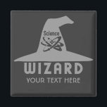 Íman magneta personalizada do Science Wizard<br><div class="desc">Altere o campo de texto para o que deseja. Você também pode alterar a fonte e seu tamanho e cor usando a função "Personalizar", bem como adicionar mais campos de texto, se desejar. Além disso, você pode editar a cor de fundo deste item para o que deseja. Veja na minha...</div>
