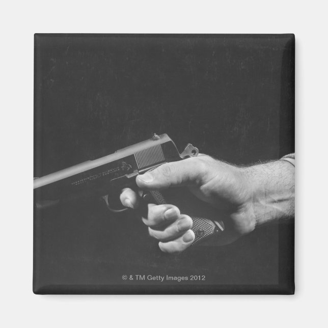 Íman Man Holding Gun (Frente)