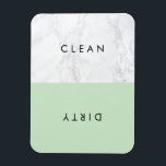 Íman Máquinas de lavar loiça para tipografia moderna do<br><div class="desc">Magneta moderna e na moda com tipografia moderna com fundo de mármore branco e verde-menta. Isto será perfeito como presente de formatura ou presente de casamento. Outras cores estão disponíveis.</div>