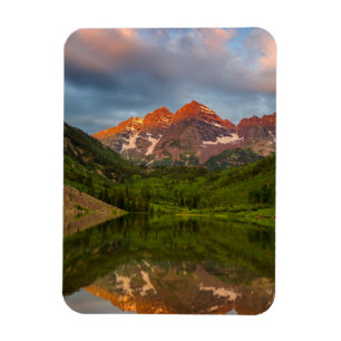 Íman Maroon Bells Refletidas no Lago Maroon Calmo 3