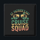 Íman Matchin Familiar Engraçado no Esquadrão de Cruzes<br><div class="desc">Dia de São Patrício Cruise Squad Engraçado Combinação Familiar</div>