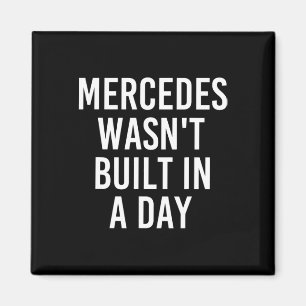 Íman Mercedes não foi construído em um dia, nome de ani