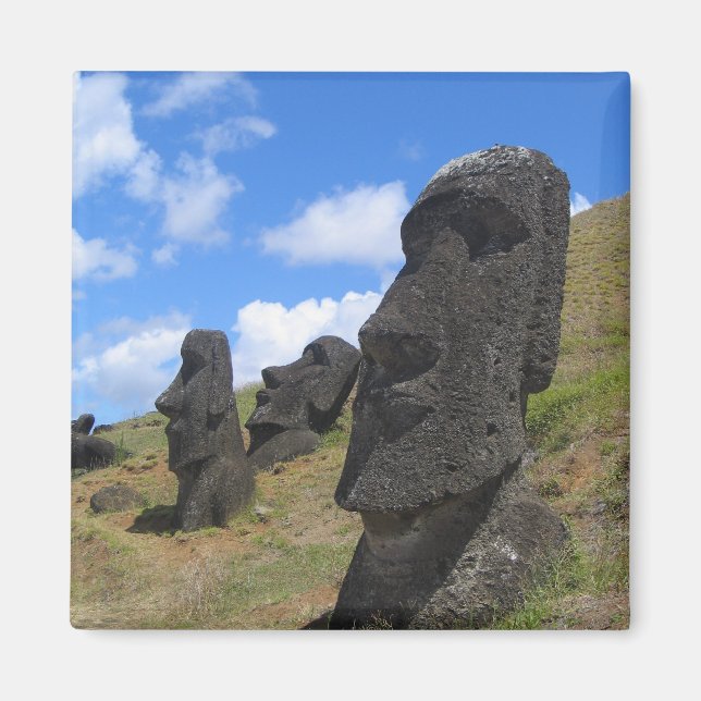 Íman Moai em Rano Raraku, Ilha da Páscoa (Frente)