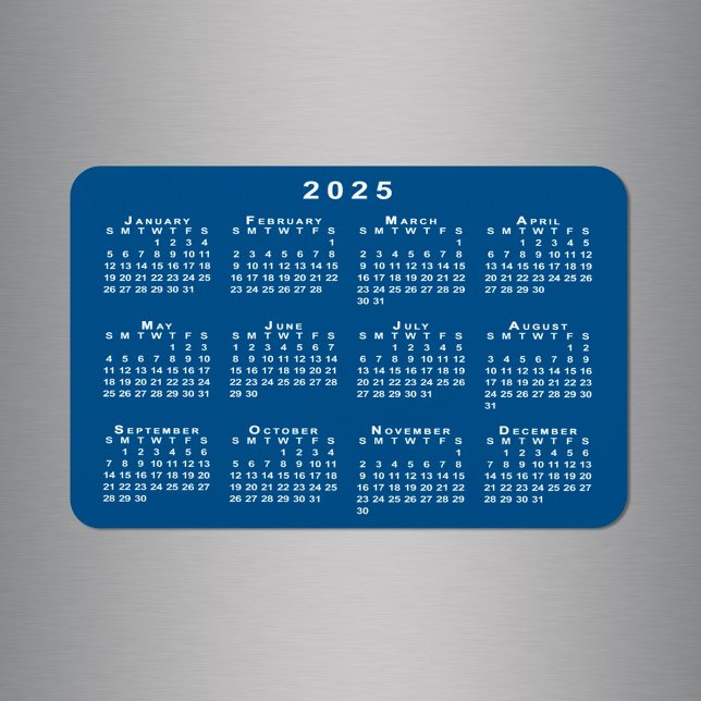 Íman Modelo de fundo azul de calendário branco 2025 (White 2025 Calendar Blue Background Template Magnet in situ)