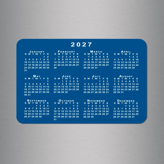 Íman Modelo de modelo de calendário 2027 branco com fun (White 2027 Calendar Blue Background Template Magnet in situ)