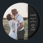 Íman Moderno Elegante de Casamento Salve o Magneta de F<br><div class="desc">Envie aos seus convidados um tratamento duradouro com esta gravação do íman circular de data.</div>