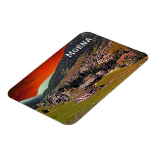 Íman MOENA panorama em Trentino, Itália