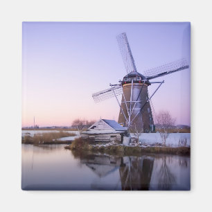 Íman Moinho de vento durante o nascer do sol, Holland