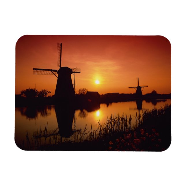Íman Moinhos de vento ao pôr do sol, Kinderdijk, Países (Horizontal)