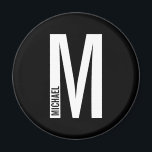 Íman Monograma e Nome de Negrito Personalizado Moderno<br><div class="desc">Design de Monograma moderno com letra monográfica "M" personalizada e nome no estilo de letra sans sans moderno, em negrito. Presente perfeito para ele, presente de dia de os pais, presente de padrinho de casamento e muito mais.</div>