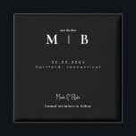 Íman Monograma Simples Casamento Preto Salva a Data<br><div class="desc">Casamento Preto Monograma Contemporâneo Salve o ímã de datas. Convite formal para seguir.</div>