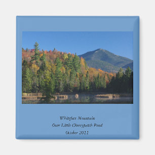 Íman Montanha de Whiteface sobre pouca lagoa de