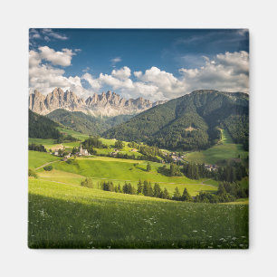 Íman Montanhas Vale do Funes, Dolomites, Itália