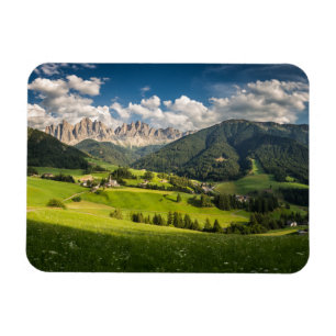 Íman Montanhas Vale do Funes, Dolomites, Itália