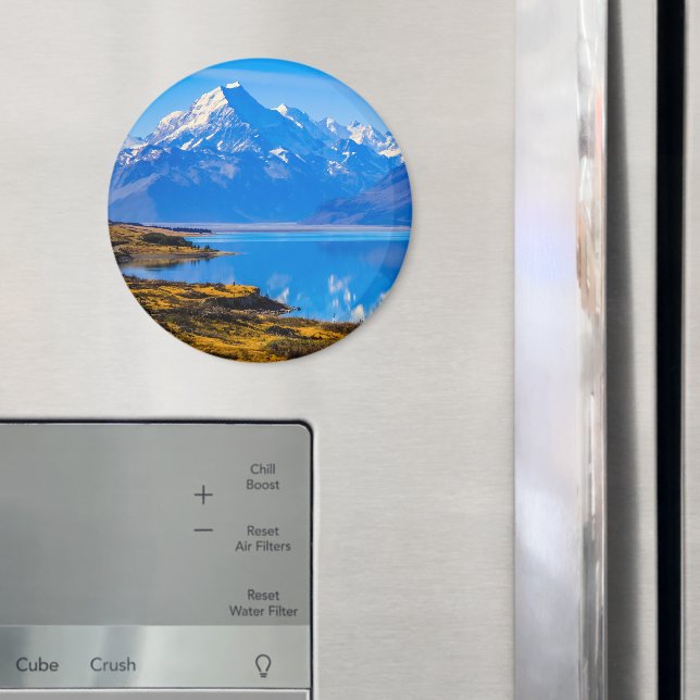 Íman Monte Cook sobre o lago Pukaki, NZ (In Situ (Fridge))