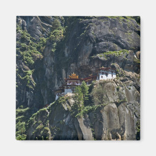 Íman Mosteiro de Taktsang no penhasco, Paro, Butão