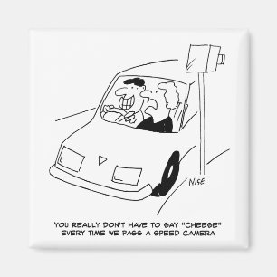 Íman Motorista diz queijo ao atravessar uma câmera de v