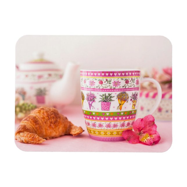 Íman Mug Com Chá, Croissant E Flor (Horizontal)