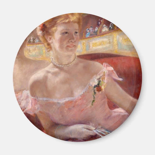 Íman Mulher Americana com Colar Pérola e Vestido Rosa (Frente)