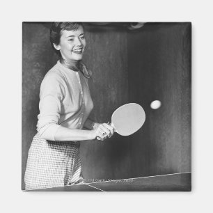 Íman Mulher que joga o ténis de mesa