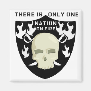 Íman NAÇÃO NO FOGO - HÁ SOMENTE UM lá está somente