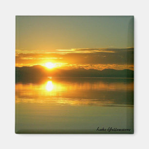 Íman Nascer do sol no lago Yellowstone