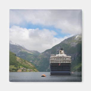 Íman Navio de cruzeiros no ímã de Geirangerfjord