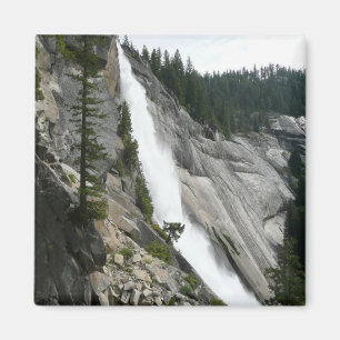 Íman Nevada Falls no Parque Nacional de Yosemite