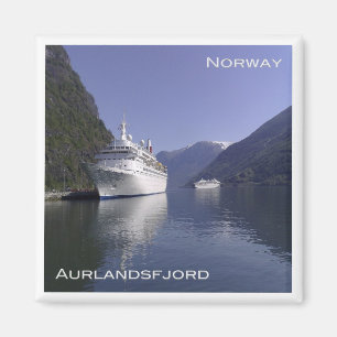 Íman NO # Noruega - Aurlandsfjord - Navio de cruzeiro e
