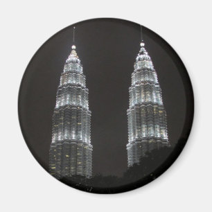 Íman noites em torres de Petronas