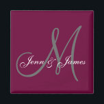 Íman Noiva Casada Nomes Monograma Magnet<br><div class="desc">Magnet De Monograma De Nomes De Noiva De Casamento. Personalize as cores e as informações pessoais. Estes fazem favores de casamento excelente.</div>