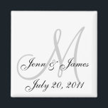 Íman Noiva de Casamento Data Monograma Branco Preto<br><div class="desc">Casamento Noiva Nomes Monograma Magnet Preto. Personalize as cores e as informações pessoais. Estes fazem favores de casamento excelente.</div>