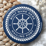 Íman Nome da embarcação e roda do navio náutico do port<br><div class="desc">Imã de geladeira com um emblema branco e elegante da roda e da corda do navio com nome de barco personalizado e porta de cabeleira (ou outro texto personalizado) sobre fundo azul escuro.</div>