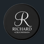 Íman Nome e monograma do Padrinho de casamento personal<br><div class="desc">Presentes personalizados de Padrinho de casamento preto e branco legantes que apresentam um monograma personalizado no estilo de letra de script elegante branco com nome de padrinho de casamento e título no estilo de letra serif clássico em fundo preto. Perfeito também para o melhor homem, pai da noiva, dama de...</div>