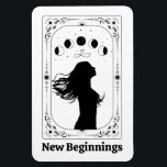 Íman Novos começos Tarot Divorce Partido Favor Quebra<br><div class="desc">O ímã do cartão de tarô "Novos Começos" foi projetado para partidos de divórcio, pacotes de assistência, favoritos para festas de inauguração, qualquer mulher iniciando um novo capítulo na vida: novo emprego, mudança de carreira, ou se mudando para uma nova cidade, e excelente para todos os sinais de zodiac: Aries,...</div>