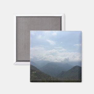 Íman Nuvens no Céu Azul das Colinas Fotografia