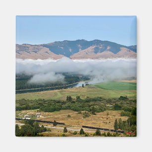 Íman Nuvens sobre o rio Flathead
