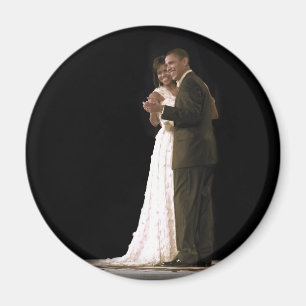 Íman O amor está no ar, a primeira dança do casal
