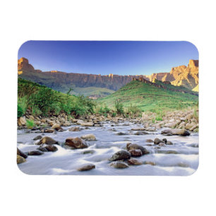 Íman O Anfiteatro E O Rio Tugela Em Drakensberg