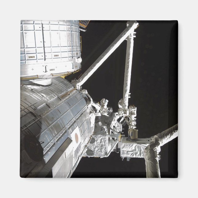 Íman O braço robótico do experimento japonês Modu 2 (Frente)