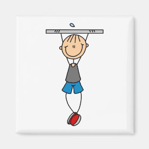 Íman O exercício Chin levanta o camiseta e os presente