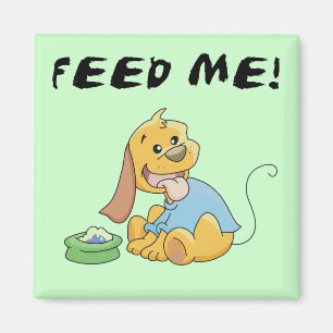 Íman O filhote de cachorro alimenta-me o camiseta e os