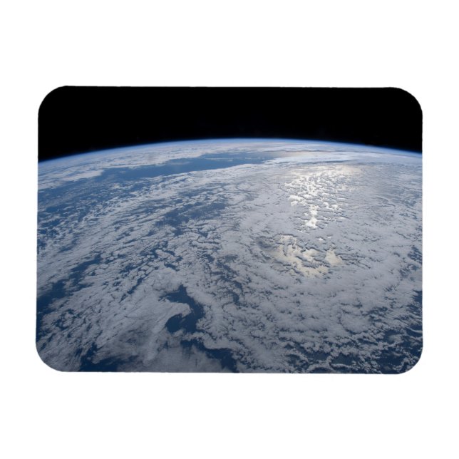 Íman O Glint do Sol Está Vencendo No Oceano Pacífico Su (Horizontal)