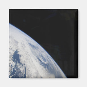 Íman O horizonte e a obscuridade da terra do espaço