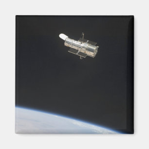Íman O telescópio espacial de Hubble na órbita acima