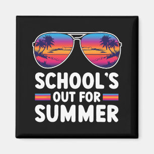 Íman O último dia da escola está fora para o verão.