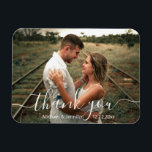 Íman obrigado elegante, sua simples foto de casamento d<br><div class="desc">obrigado elegante,  seu simples roteiro foto de casamento Magnet</div>